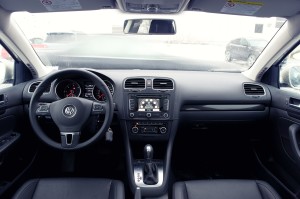 2014 Volkswagen Golf Sportwagen interior