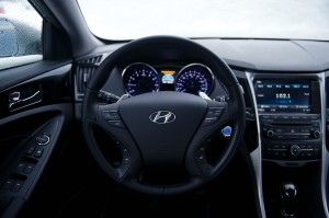 2014 Hyundai Sonata 2.0T interior