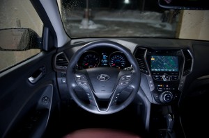 2014 Hyundai Santa Fe Sport 2.0T cockpit