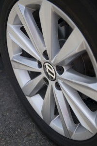 2014 Volkswagen Passat TSI wheel