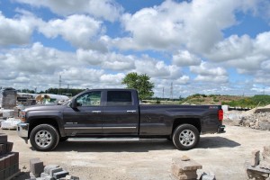 2015 Chevrolet Silverado 2500HD Z71 side profile