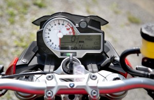 2014 BMW S1000R instrument cluster