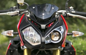 2014 BMW S1000R headlight