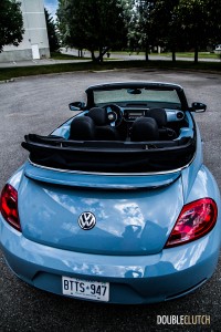 2014 Volkswagen Beetle Convertible rear 1/4