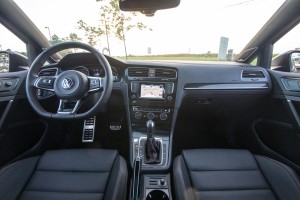 2015 Volkswagen GTI interior