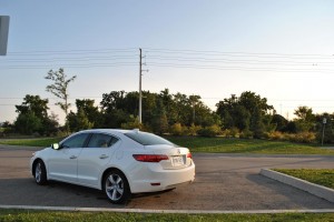 2014 Acura ILX Tech rear 1/4