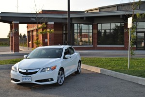 2014 Acura ILX Tech front 1/4