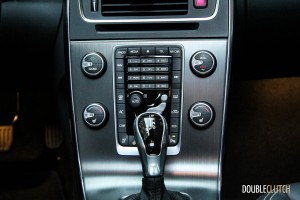 2015 Volvo S60 T6 Drive-E center stack