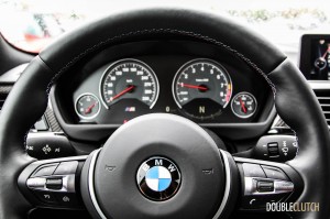 2015 BMW M4 cockpit