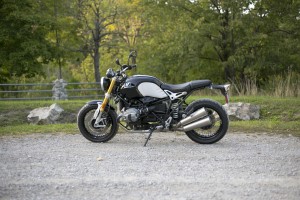 2015 BMW R nineT side profile