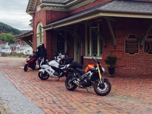 2015 Yamaha FZ-09 group shot