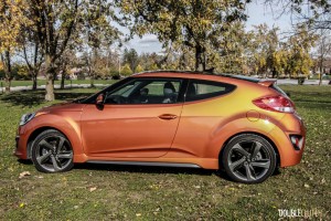 2015 Hyundai Veloster Turbo side profile 