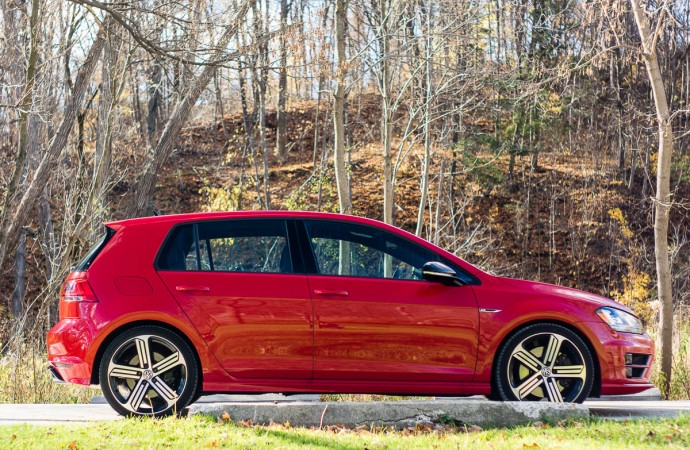 2016 Volkswagen Golf R 