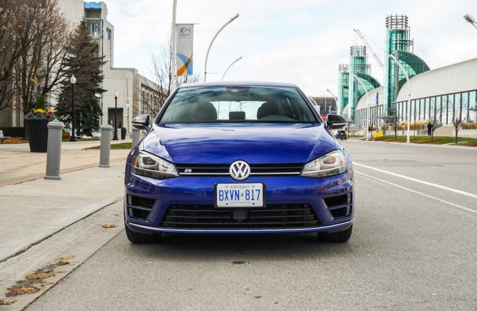 2016 Volkswagen Golf R 